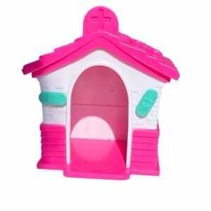 Barbie Pink and White Playhouse 2016